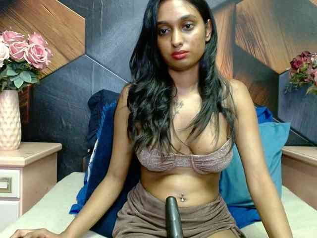 LusciousIndian webcam
