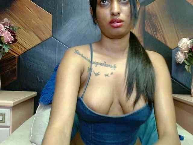 LusciousIndian webcam