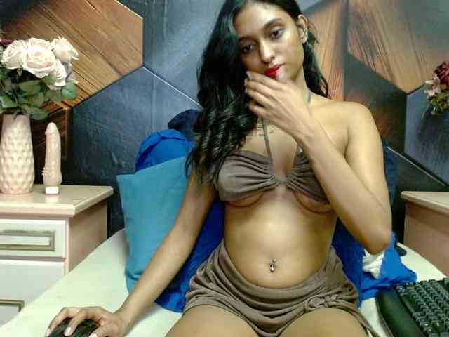 LusciousIndian webcam