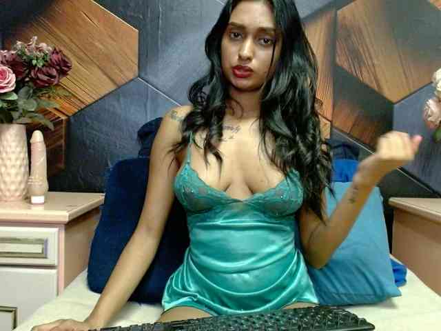 LusciousIndian webcam