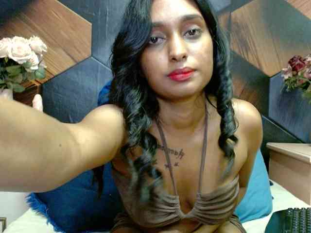 LusciousIndian webcam
