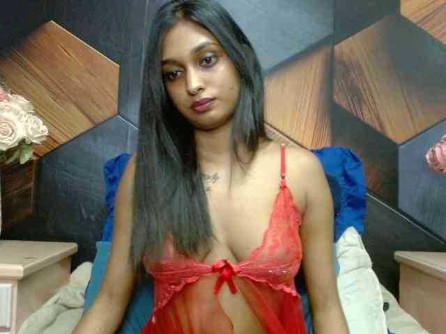 LusciousIndian webcam