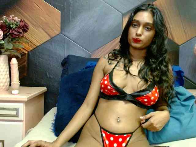 LusciousIndian webcam