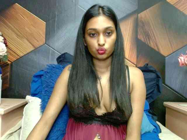 LusciousIndian webcam