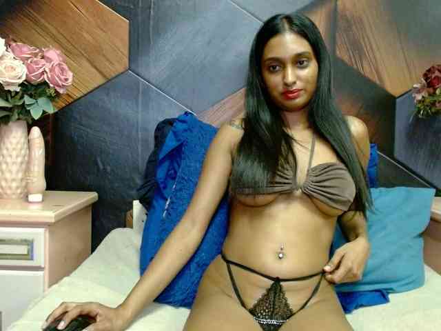LusciousIndian webcam