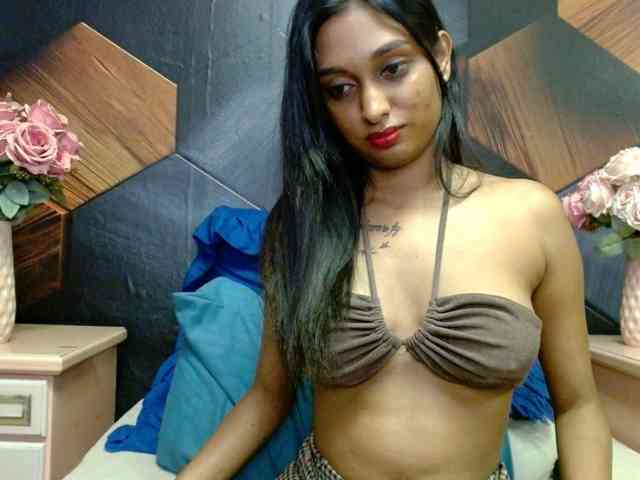 LusciousIndian webcam