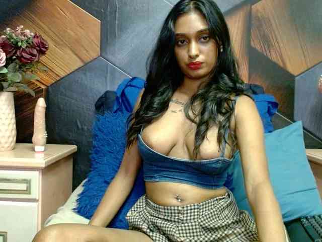 LusciousIndian webcam