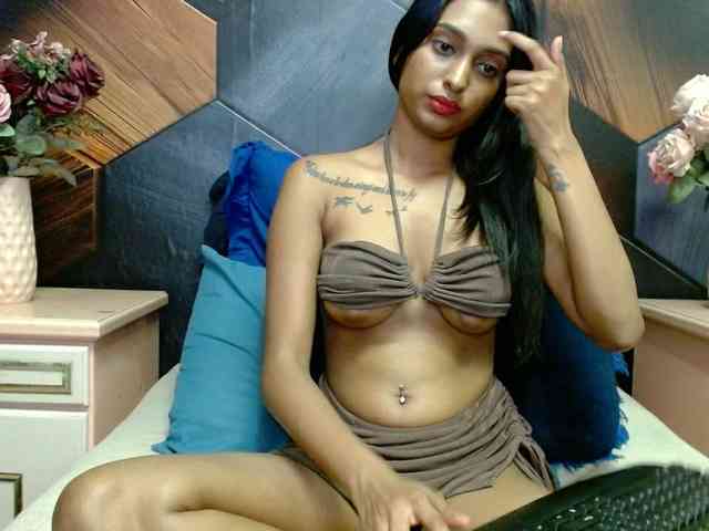 LusciousIndian webcam