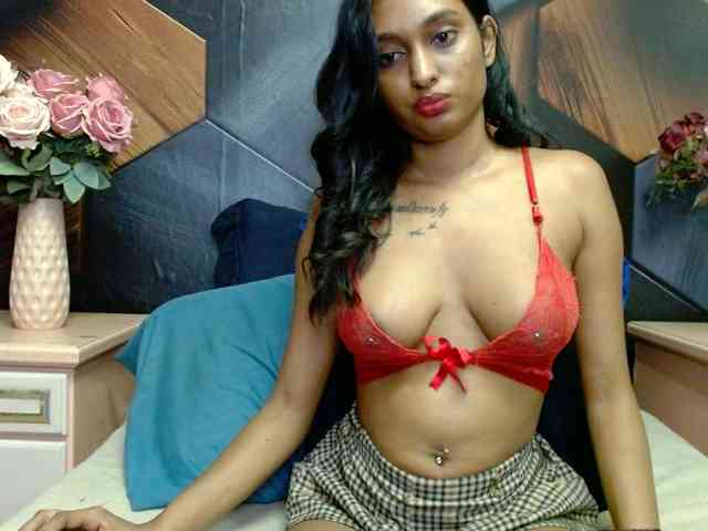 LusciousIndian webcam