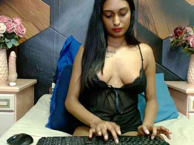 LusciousIndian webcam