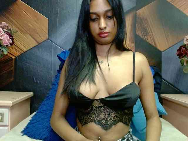 LusciousIndian webcam