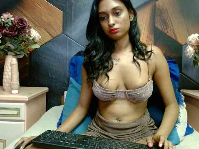 LusciousIndian webcam