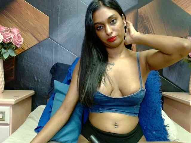 LusciousIndian webcam
