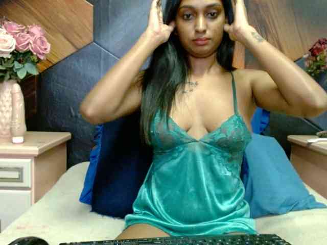 LusciousIndian webcam