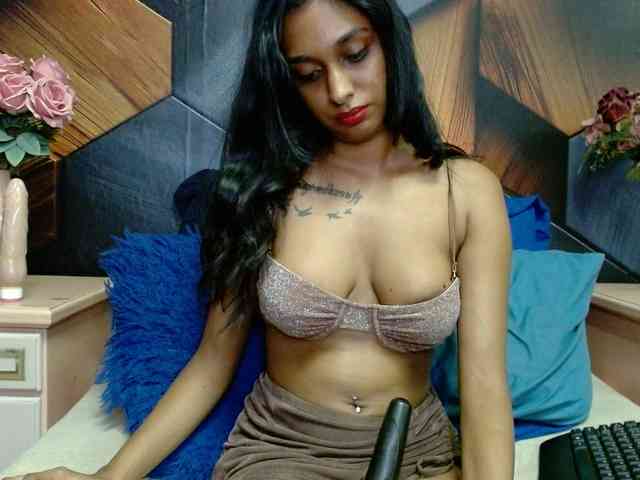 LusciousIndian webcam