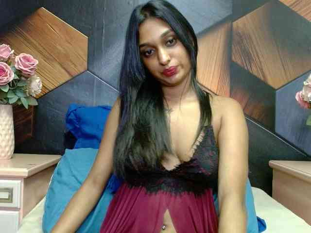 LusciousIndian webcam