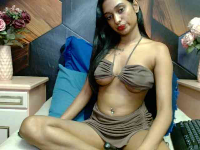 LusciousIndian webcam