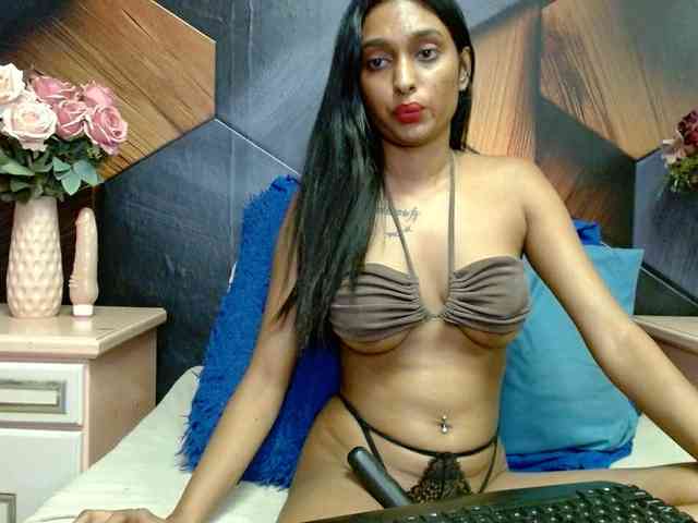 LusciousIndian webcam