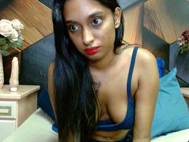 LusciousIndian webcam
