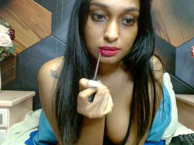 LusciousIndian webcam
