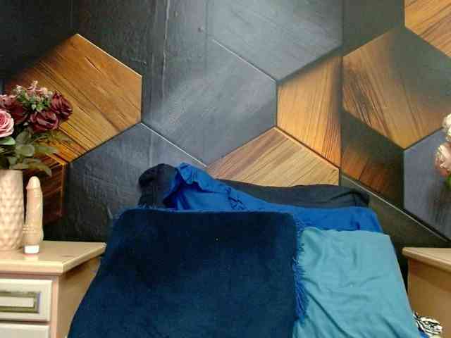 LusciousIndian webcam