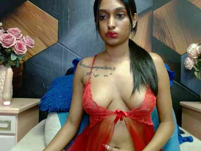 LusciousIndian webcam
