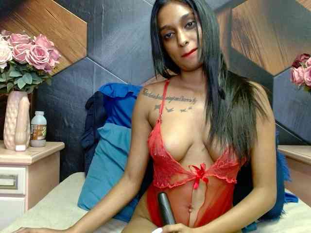 LusciousIndian webcam