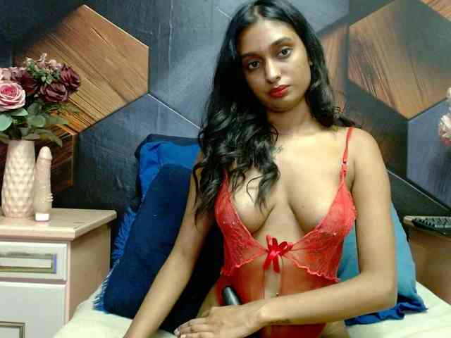 LusciousIndian webcam