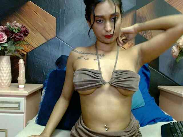 LusciousIndian webcam