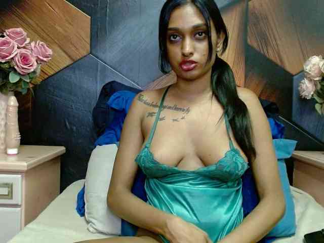 LusciousIndian webcam