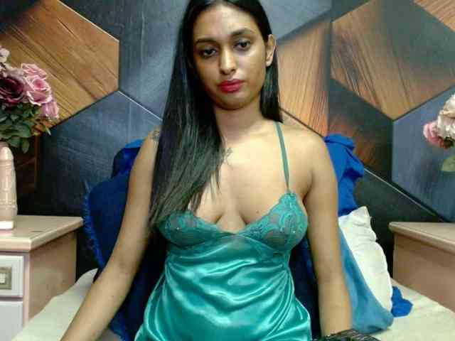LusciousIndian Live Webcam on BongaCams