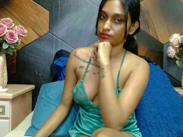 LusciousIndian webcam