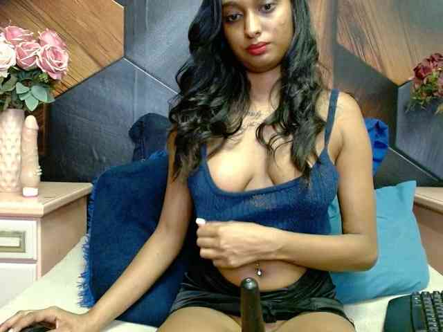 LusciousIndian webcam