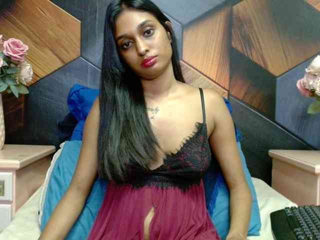 LusciousIndian webcam