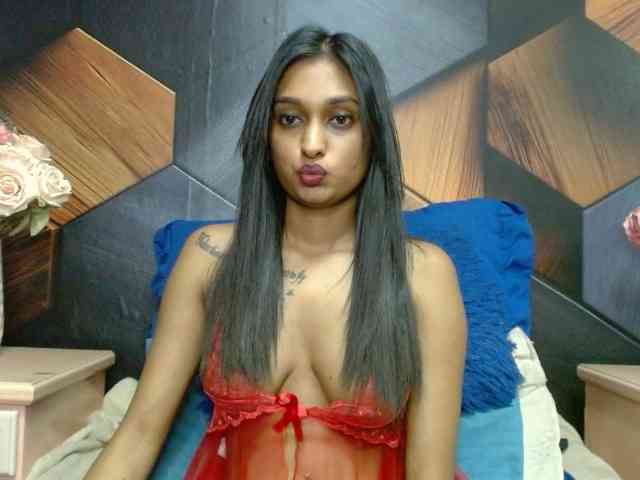 LusciousIndian webcam