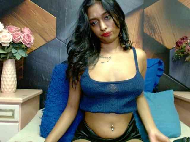 LusciousIndian webcam