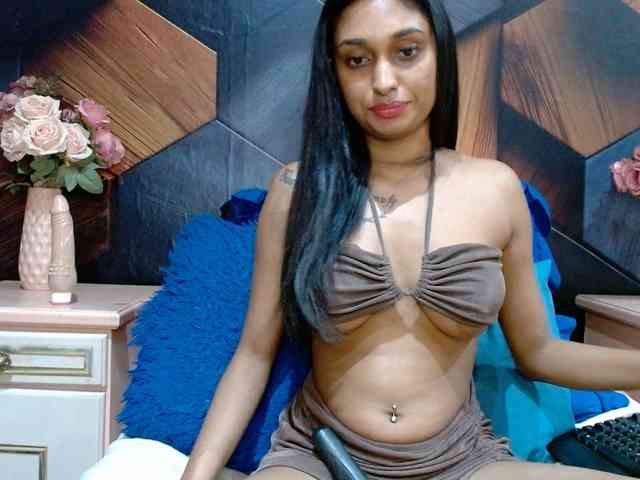 LusciousIndian webcam