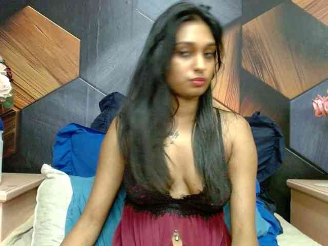 LusciousIndian webcam