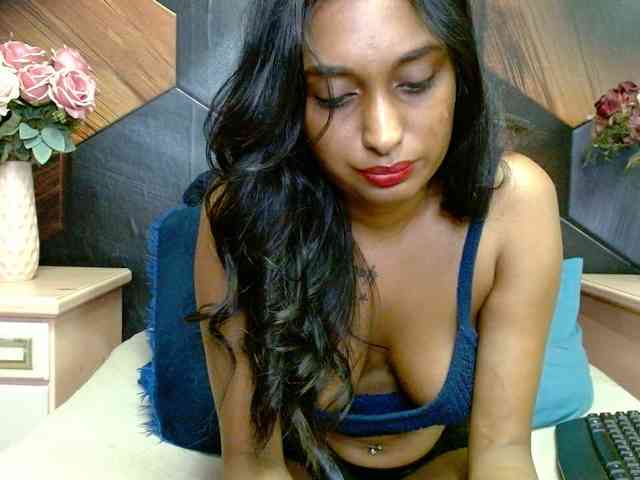 LusciousIndian webcam