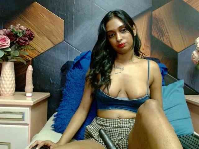 LusciousIndian webcam