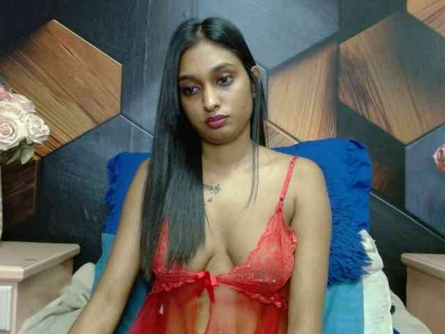LusciousIndian webcam