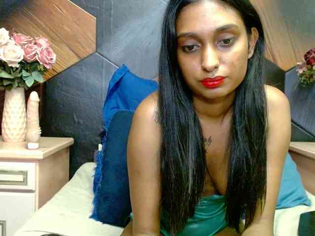 LusciousIndian webcam