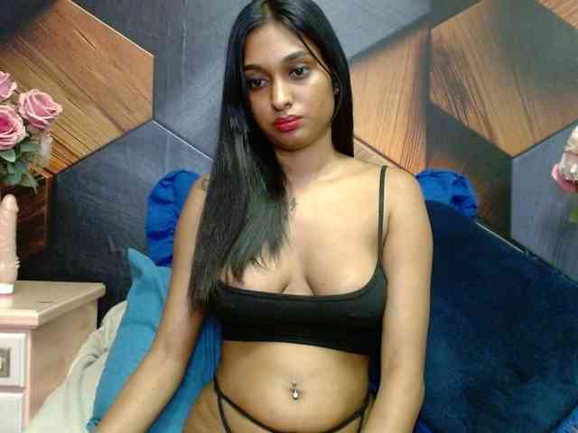 LusciousIndian webcam