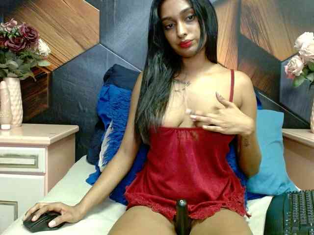 LusciousIndian webcam