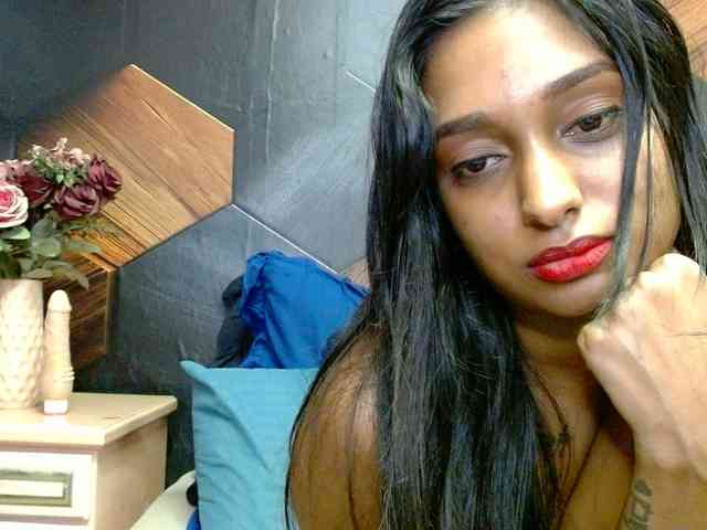 LusciousIndian webcam