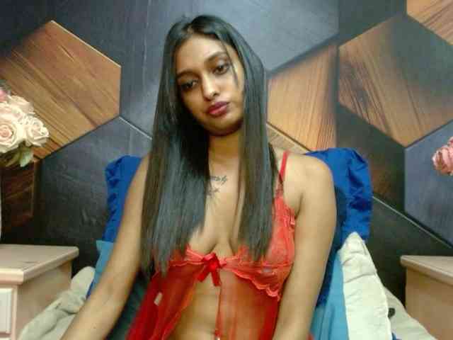 LusciousIndian webcam
