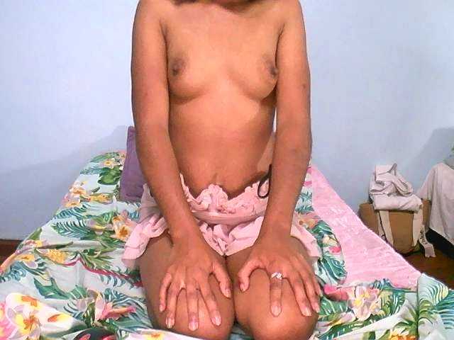 Squirtgirl69 on BongaCams