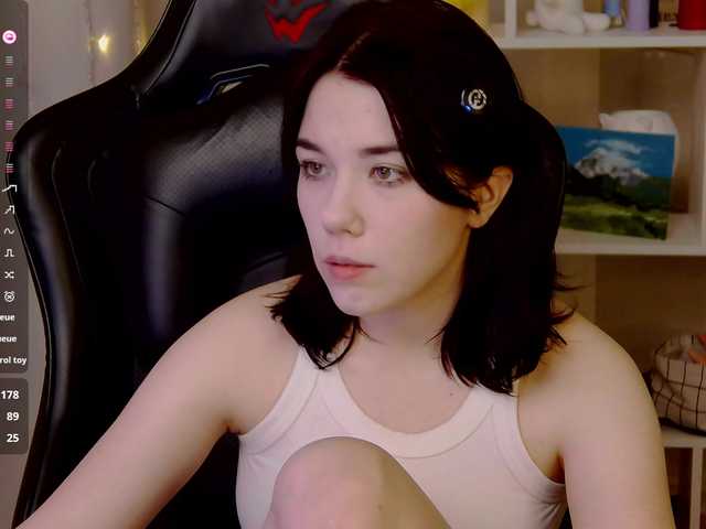 Kelly-foox's BongaCams show and profile