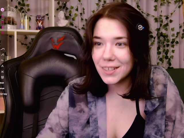 Kelly-foox's BongaCams show and profile