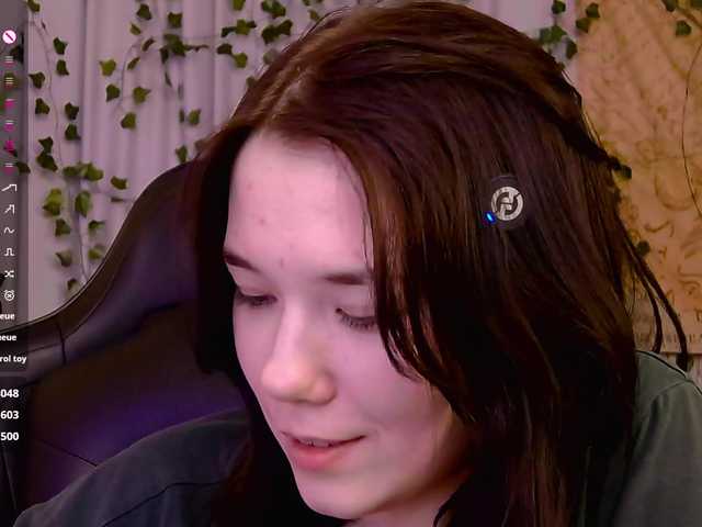 Kelly-foox's BongaCams show and profile